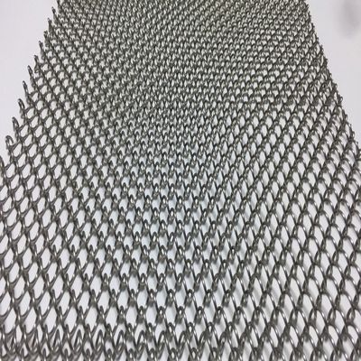 Le tende a bobina metallica sono la soluzione perfetta per spazi residenziali e commerciali