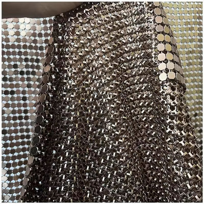 Fabbricazione a base di leghe di alluminio Shimmer Metallic Sequin Chain Link For Curtain Metal Mesh Fabric