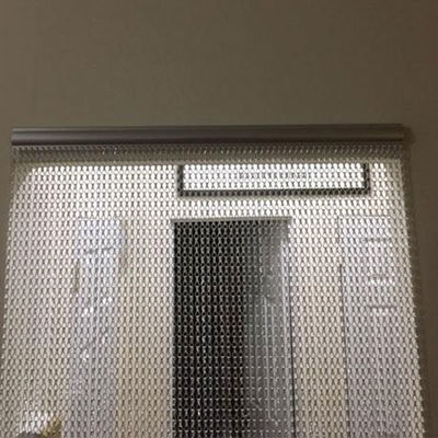 Cortine metalliche con ganci in alluminio per la decorazione interna dei soffitti