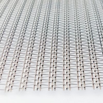 Maglia di filo in acciaio inossidabile laminata in vetro architettonico, tessuta per divisori di spazio moderni e rivestimenti murali