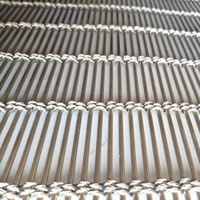 Maglia di acciaio inossidabile leggera per recinzioni esterne Design paesaggistico resistente alla corrosione