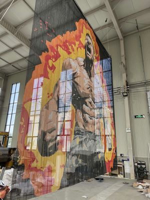 Tela a catena di alluminio decorativa creativa per mobili e installazioni d'arte, disegno a maglia metallica a prova di fuoco personalizzabile