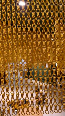 12x24mm Chain Size Aluminium Chain Fly Screen con 60% di area aperta e 1,2 mm di diametro del filo per un controllo efficace della mosca