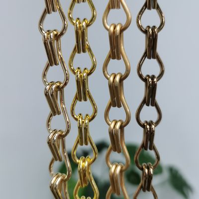 Zanzariera a catena in alluminio di grado industriale che offre una protezione dagli insetti resistente, adatta per porte e finestre commerciali