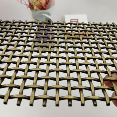 420,2% Area di apertura Griglie di filo ornamentale Pulite e prive di olio Personalizzabili per usi industriali